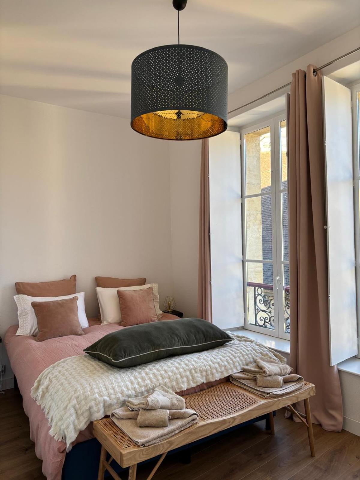 Au Coeur Du Centre Historique De Sarlat Apartment Bagian luar foto